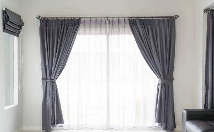 什么是自动卷帘窗帘？